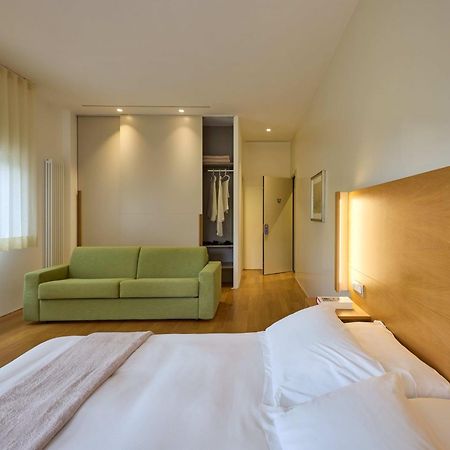 Hotel Emilia Анкона Екстер'єр фото