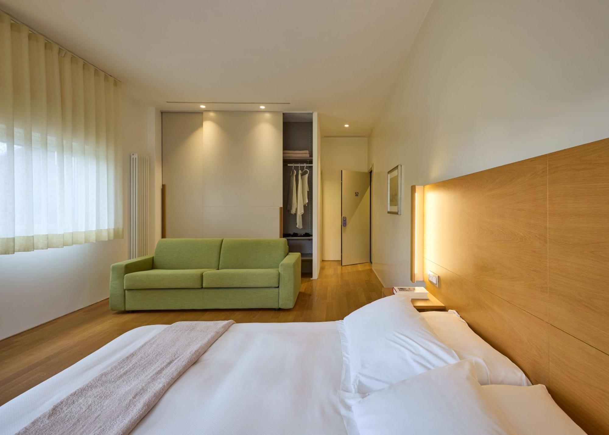 Hotel Emilia Анкона Екстер'єр фото